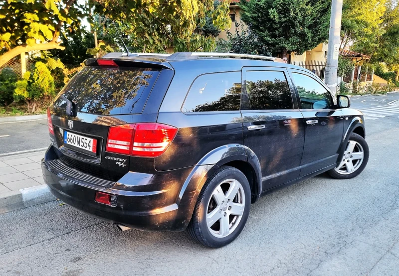 Dodge Journey, снимка 1 - Автомобили и джипове - 48530338