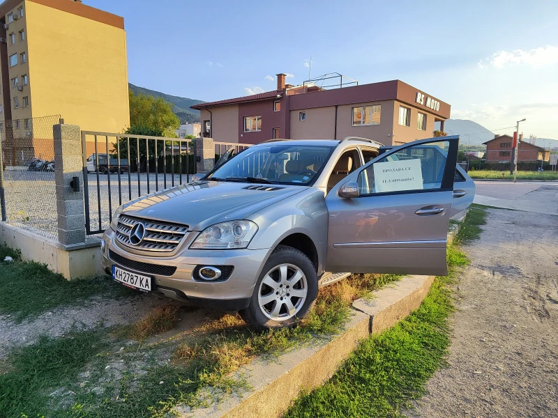 Mercedes-Benz ML 350, снимка 11 - Автомобили и джипове - 52096367