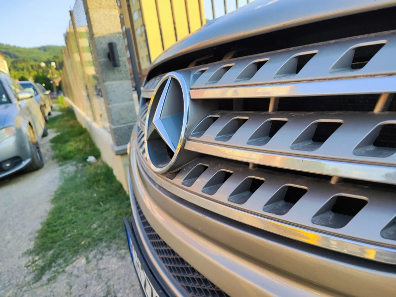 Mercedes-Benz ML 350, снимка 13 - Автомобили и джипове - 52096367