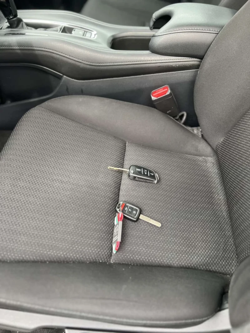 Honda Hr-v, снимка 9 - Автомобили и джипове - 50955500