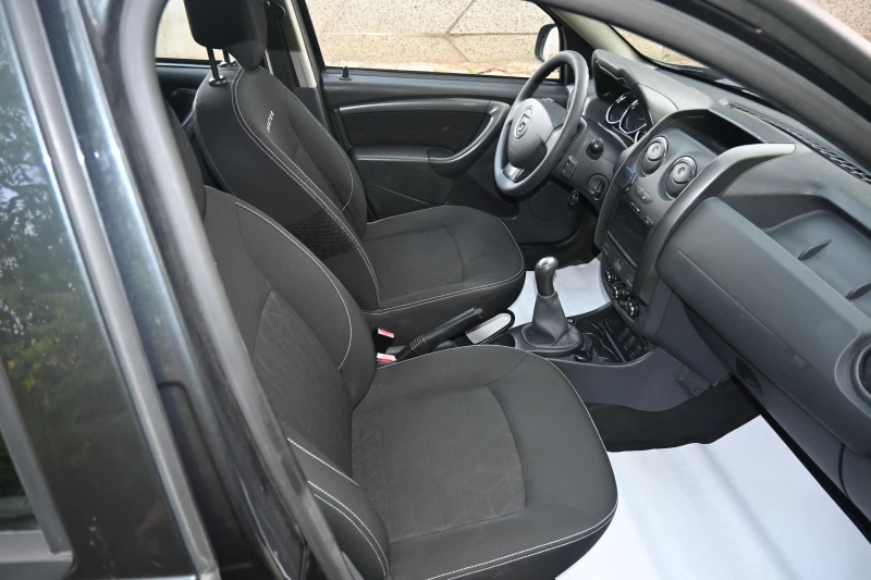 Dacia Duster = FACELIFT= GAS, снимка 11 - Автомобили и джипове - 52549341
