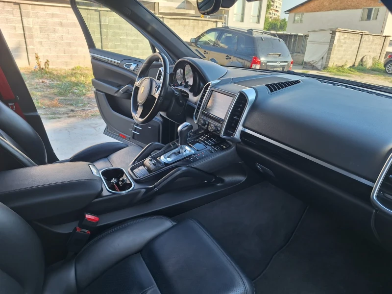 Porsche Cayenne 3.0d/NAVI/KAMERA/DISTRONIK, снимка 11 - Автомобили и джипове - 53156488