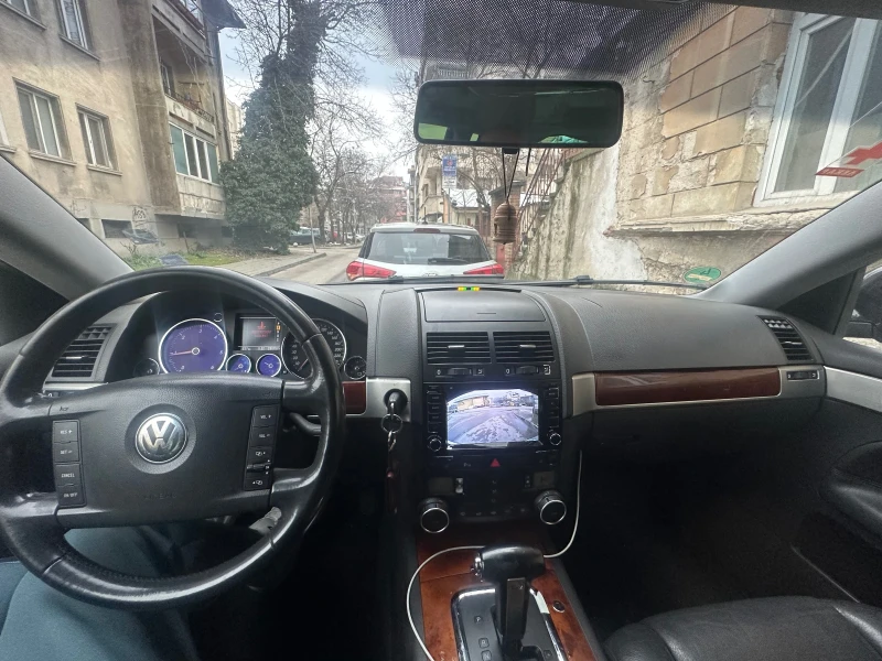 VW Touareg, снимка 3 - Автомобили и джипове - 53374791