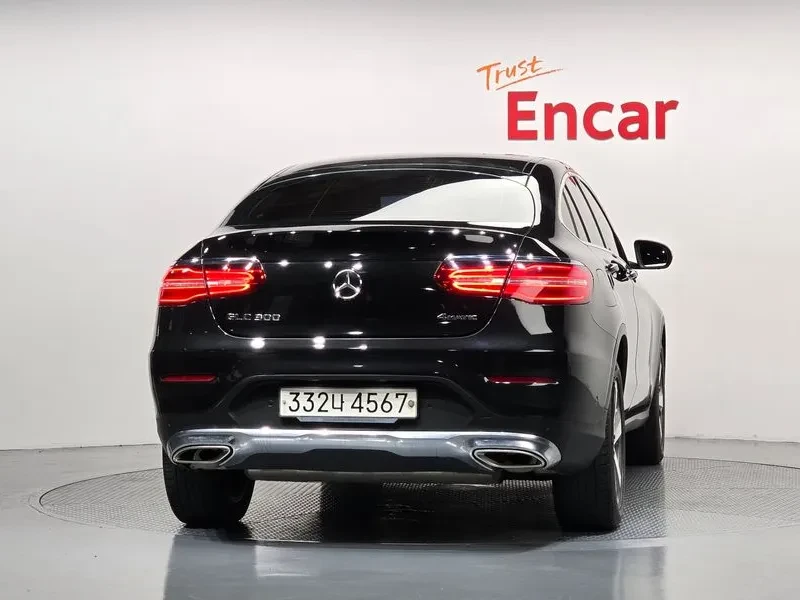 Mercedes-Benz GLC 300 4 MATIC, снимка 4 - Автомобили и джипове - 55923312
