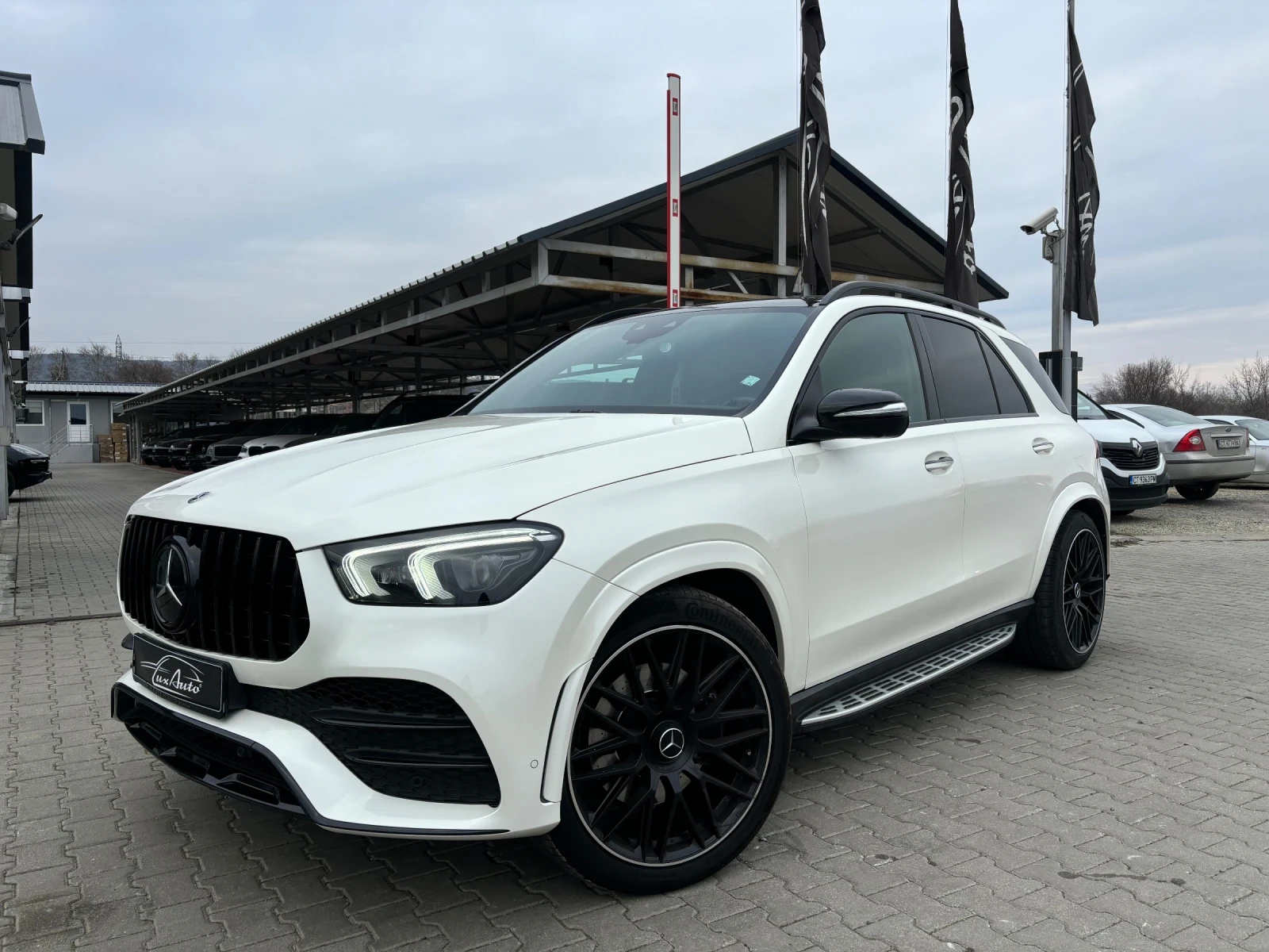 Mercedes-Benz GLE 400 D#AMG#PANORAMA#ОБДУХ#E-ABC#DISTR#BURMESTER - изображение 2