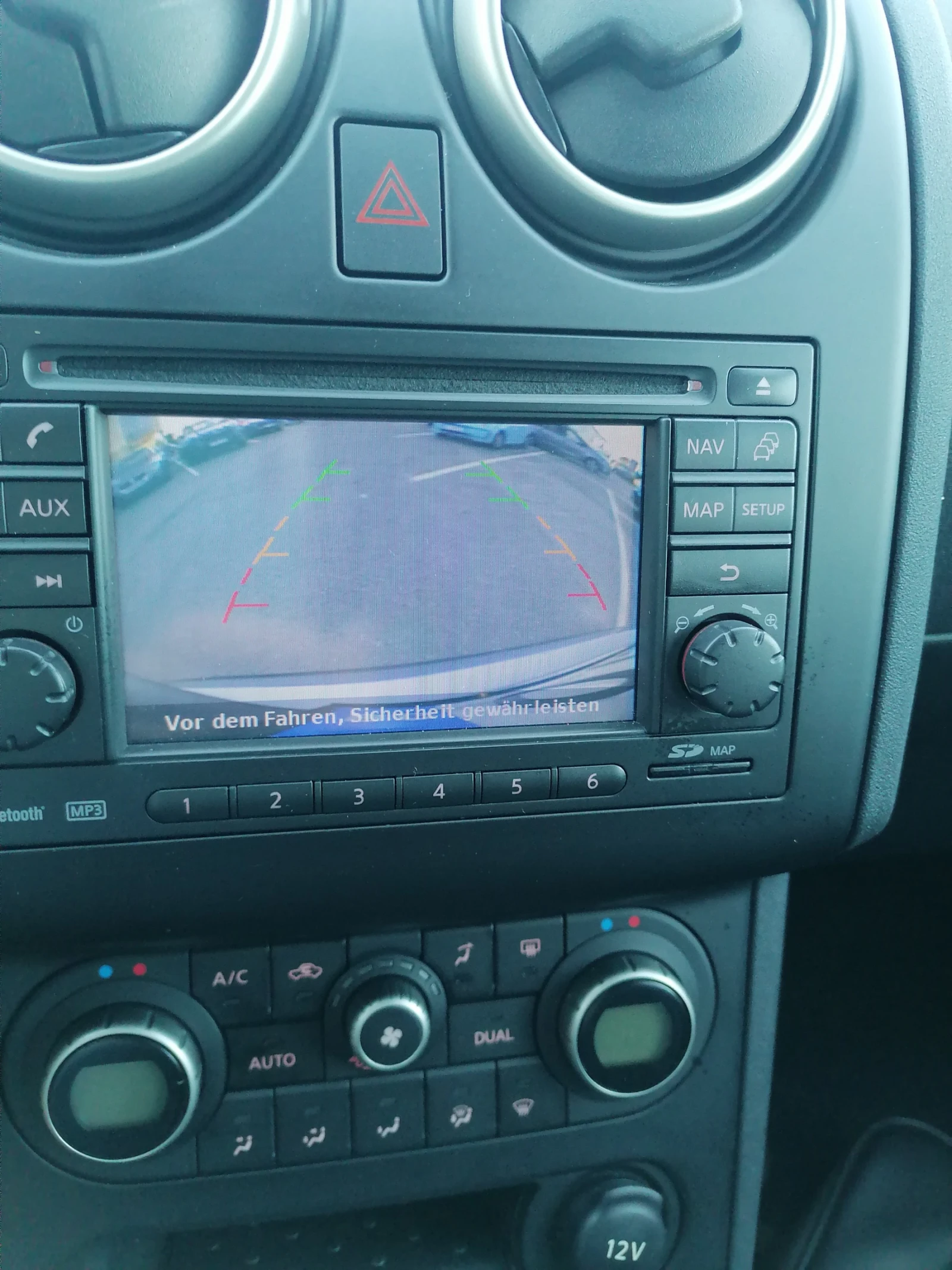 Nissan Qashqai 2.0i 4x4 Full - изображение 10