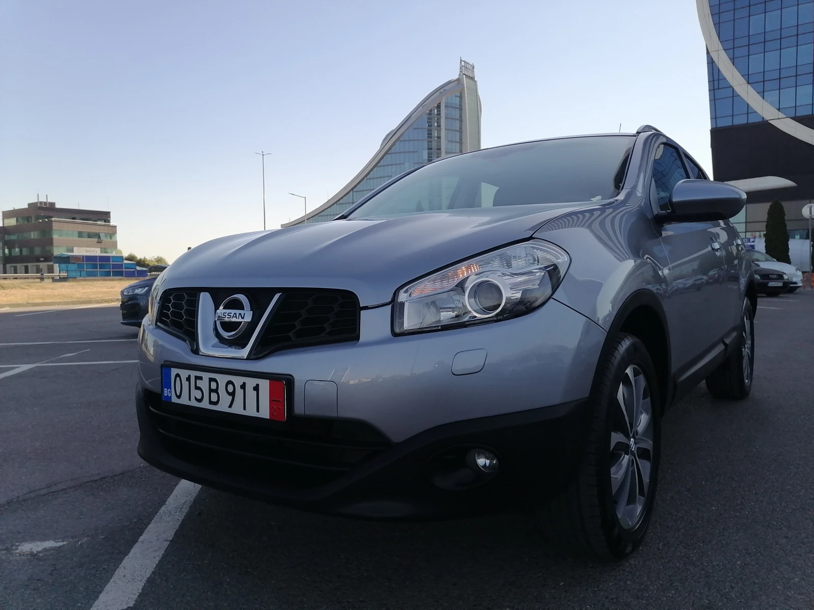 Nissan Qashqai 2.0i 4x4 Full - изображение 6
