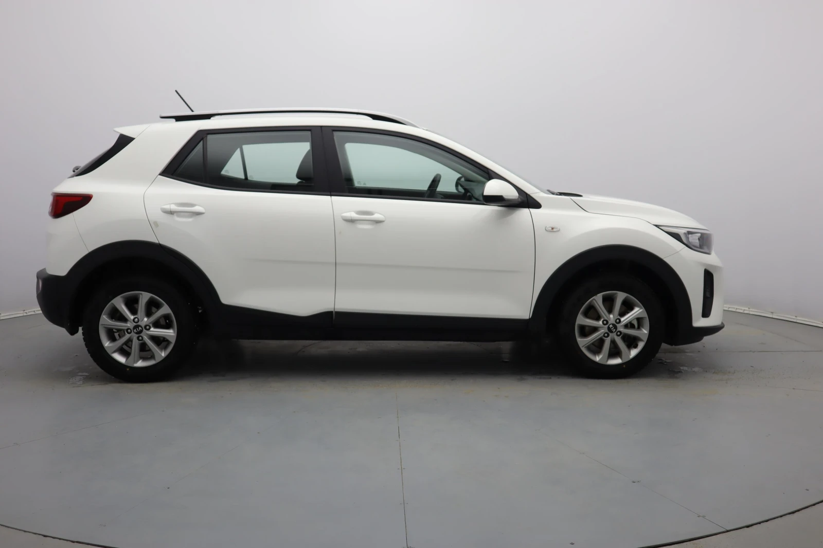Kia Stonic  - изображение 7