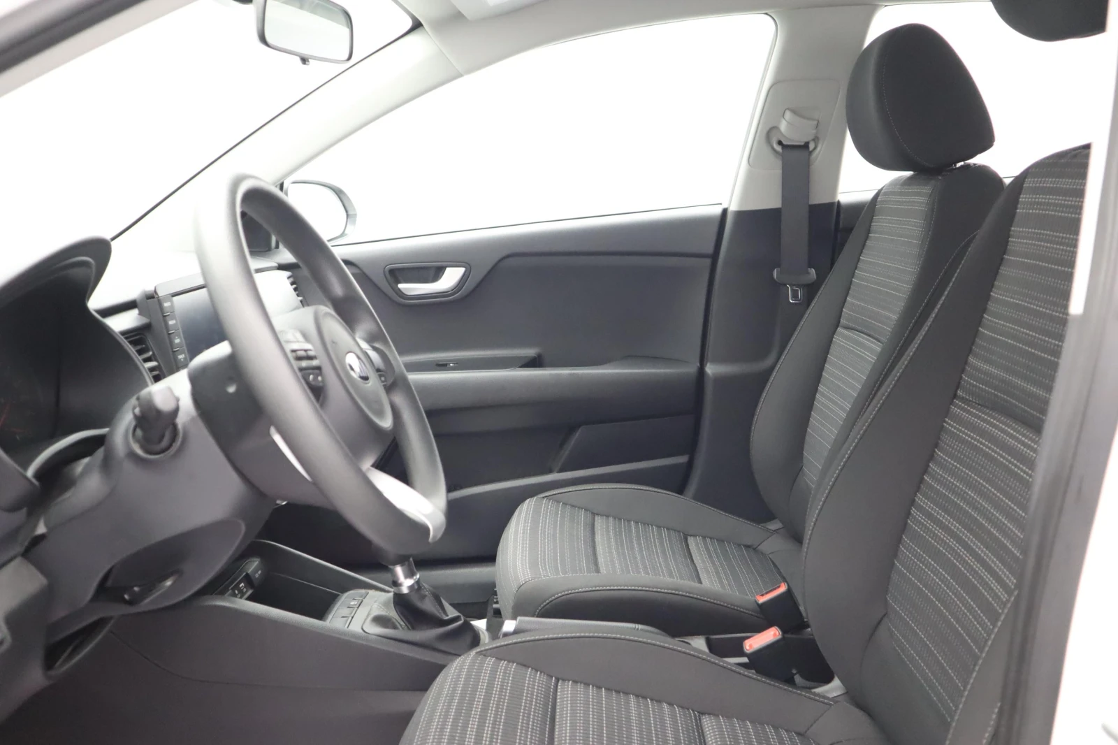 Kia Stonic  - изображение 9