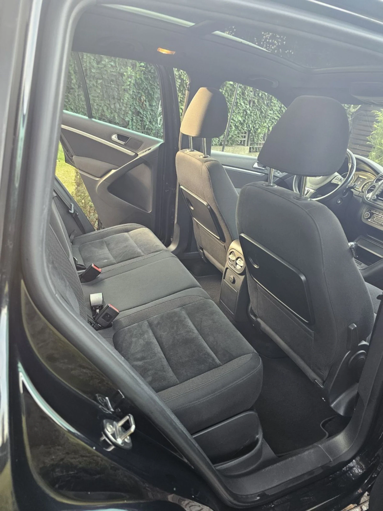 VW Tiguan, снимка 9 - Автомобили и джипове - 53759077