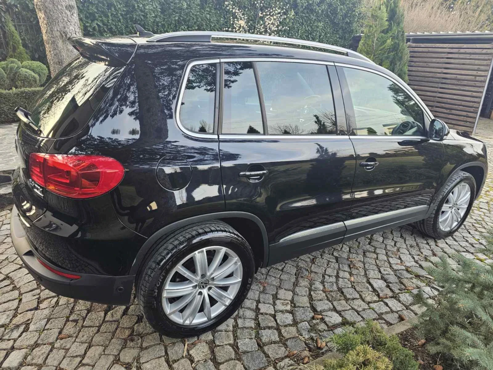 VW Tiguan, снимка 11 - Автомобили и джипове - 53759077