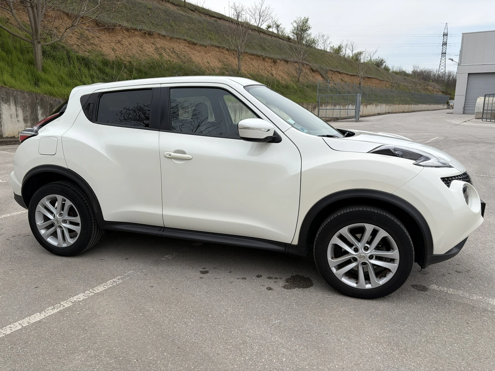 Nissan Juke 1.2DIG-T Facelift, NAVI, KEYLESS-GO, CAMERA, снимка 4 - Автомобили и джипове - 54206072