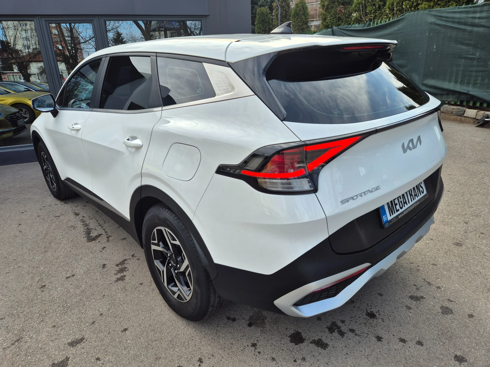 Kia Sportage 1.6 T 180 �.�. 4x2 ������� � �� | Mobile.bg � ����������� 4