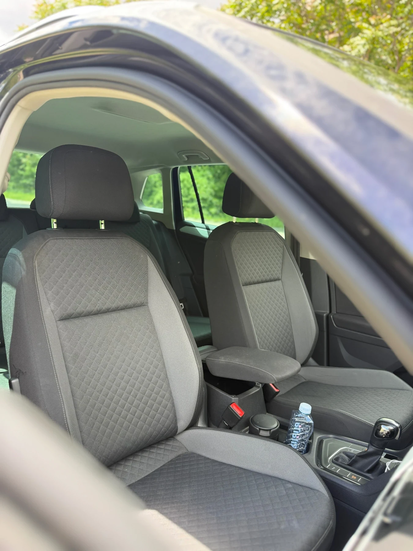 VW Tiguan 2.0 TDI LED/ DIGITAL COCKPIT , снимка 14 - Автомобили и джипове - 54683323