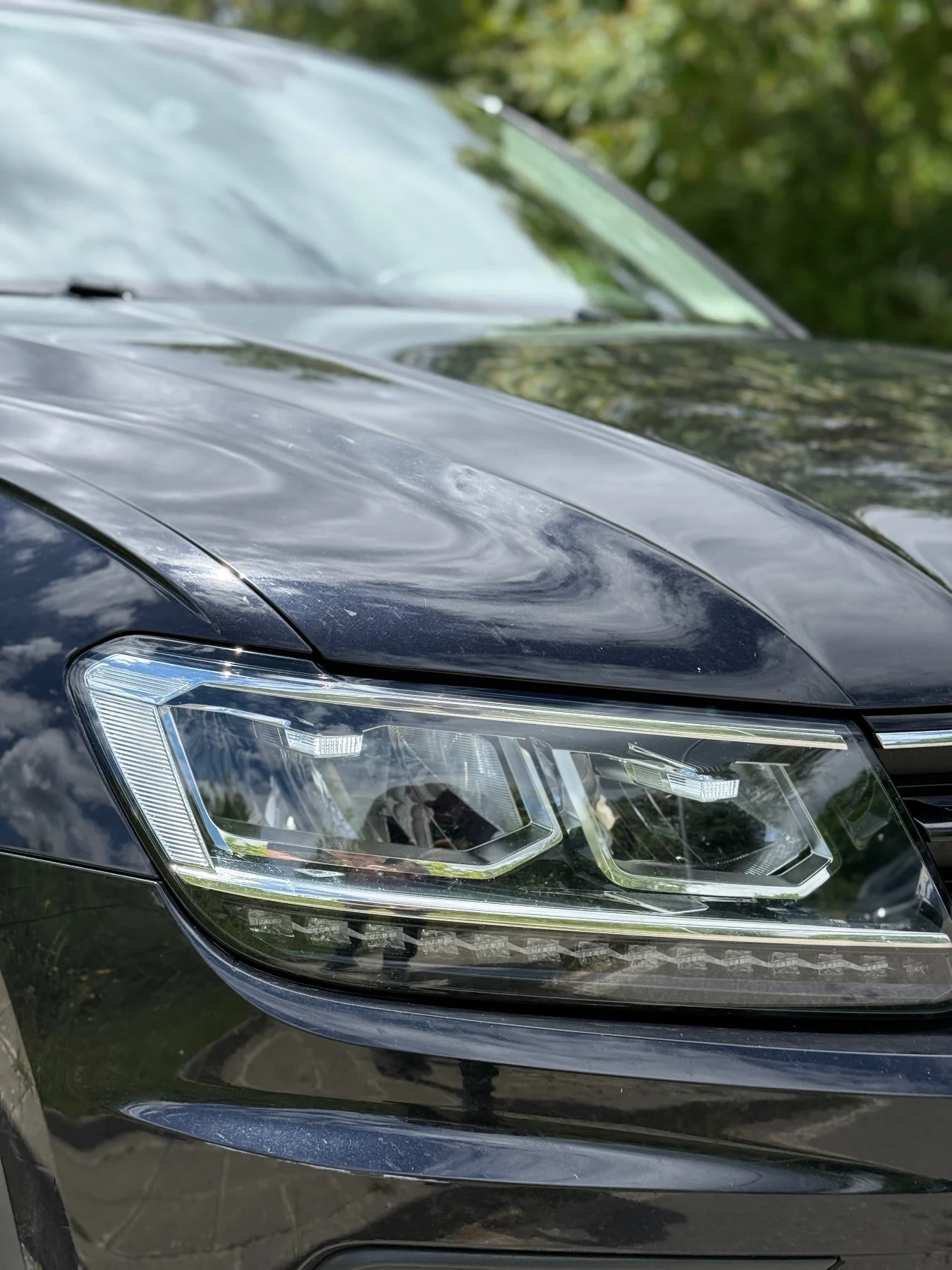 VW Tiguan 2.0 TDI LED/ DIGITAL COCKPIT , снимка 3 - Автомобили и джипове - 54683323