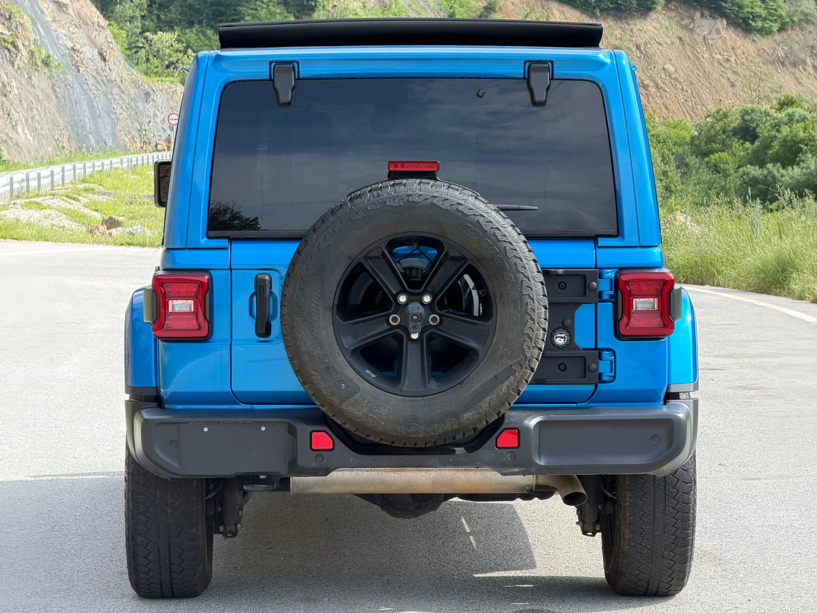 Jeep Wrangler UNLIMITED SAHARA ALTITUDE, снимка 6 - Автомобили и джипове - 54748927