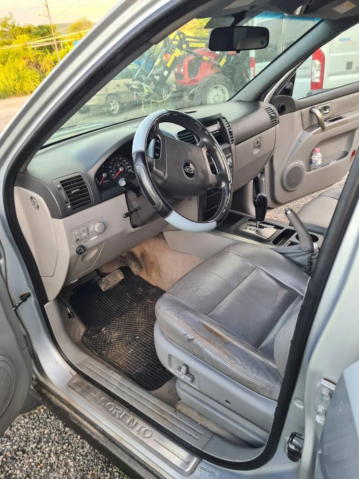 Kia Sorento 3, 5 Бензин 195 коня, снимка 9 - Автомобили и джипове - 54749910