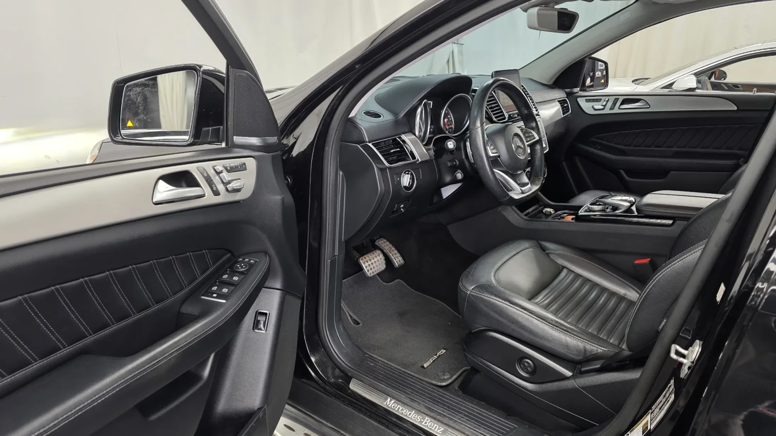 Mercedes-Benz GLE 350 3.0 4MATIC, 360-к., Подгрев, Панорама, TV, снимка 8 - Автомобили и джипове - 55012120