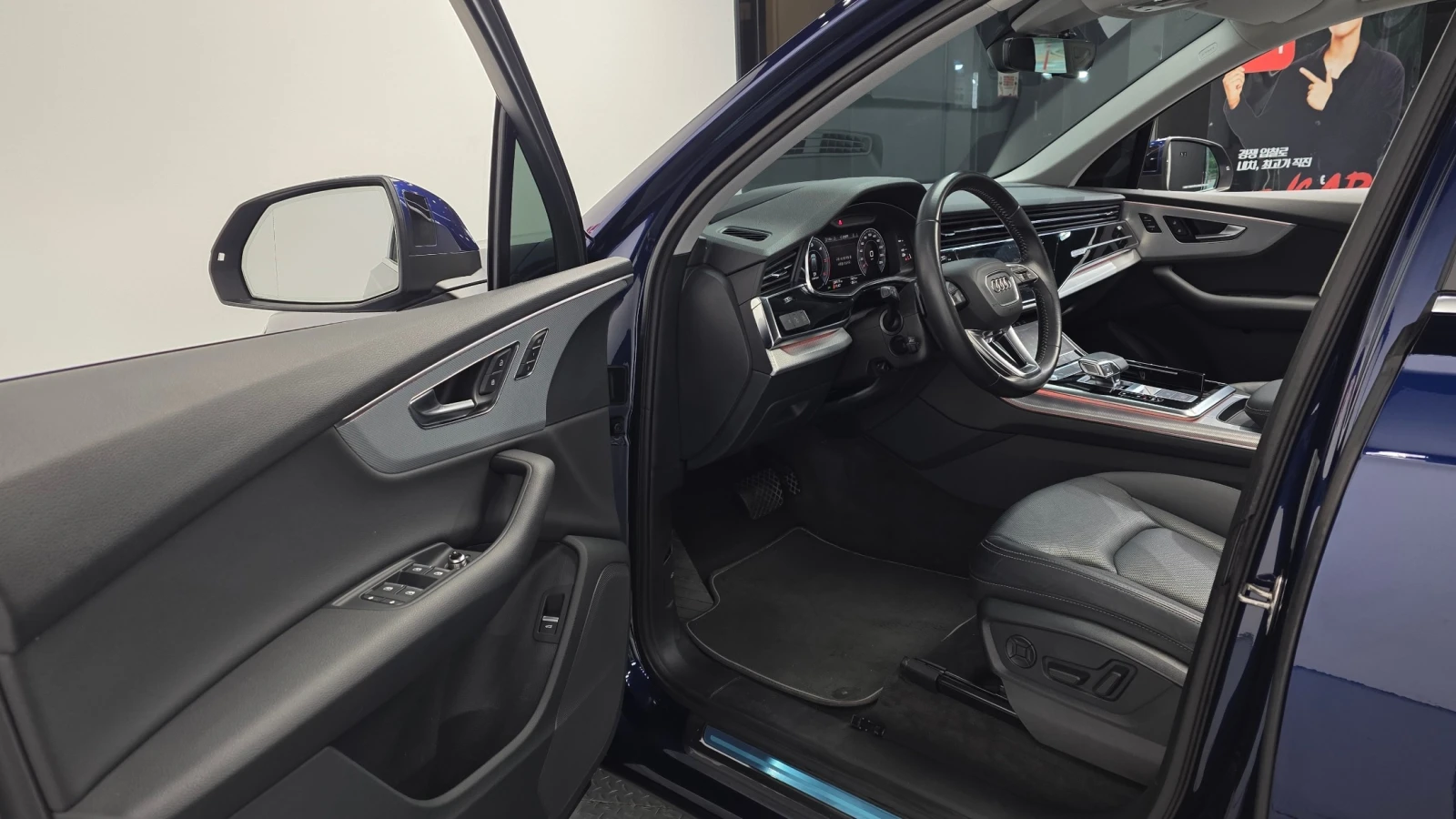 Audi Q7 | DISTRONIC | ОБДХУВАНЕ | 360 | , снимка 8 - Автомобили и джипове - 55073245