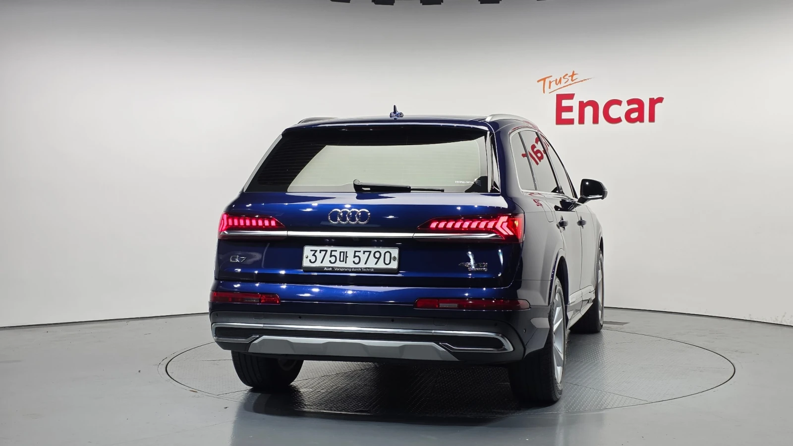 Audi Q7 | DISTRONIC | ОБДХУВАНЕ | 360 | , снимка 4 - Автомобили и джипове - 55073245