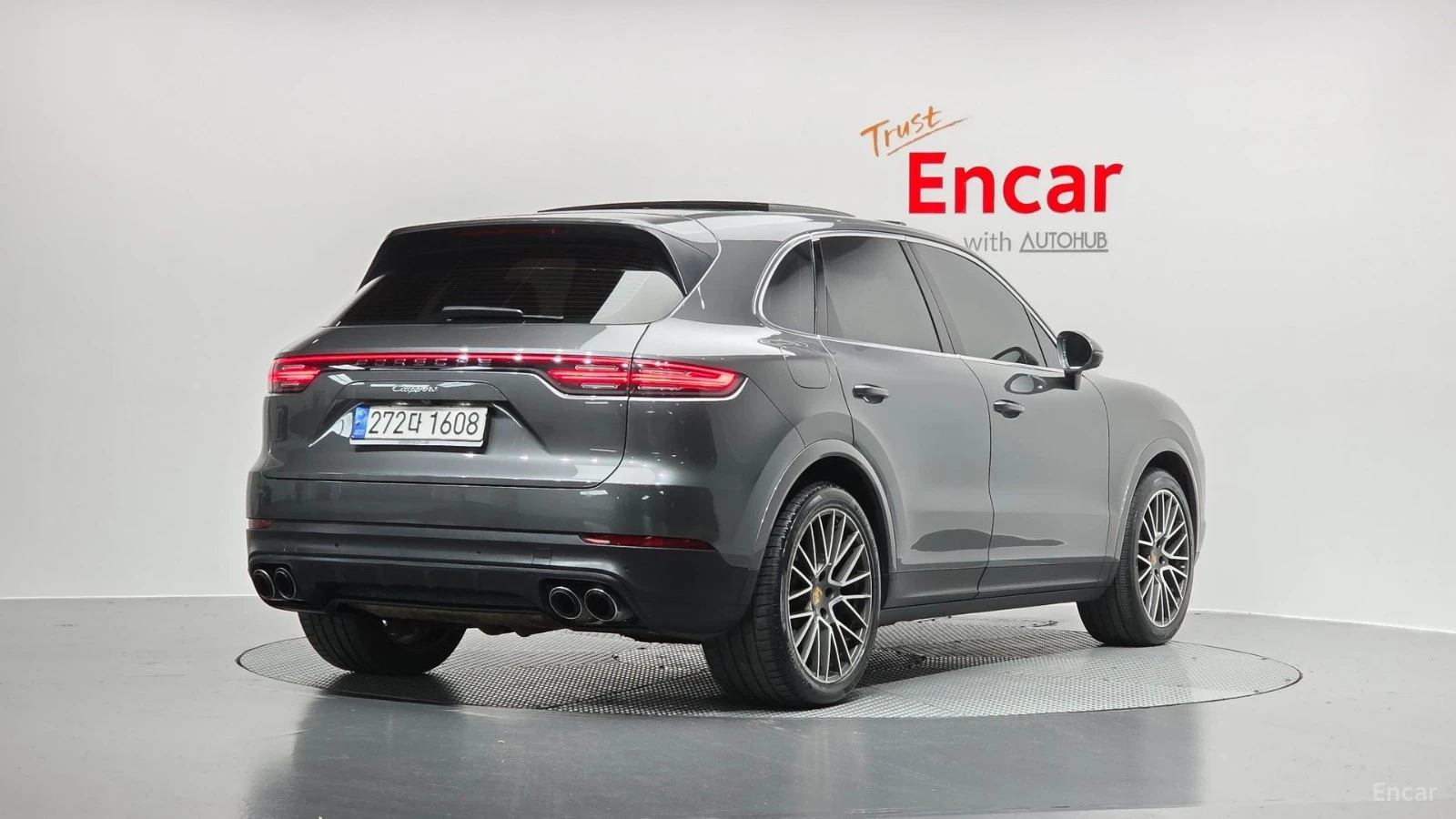 Porsche Cayenne 3.0* HUD* 360* КОЖА* ОБДУХВ* НАВИ* ПАНО, снимка 2 - Автомобили и джипове - 55528344