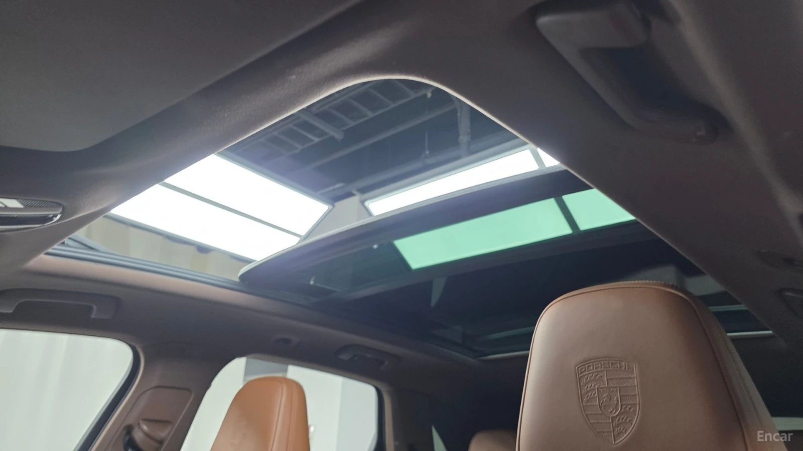 Porsche Cayenne 3.0* HUD* 360* КОЖА* ОБДУХВ* НАВИ* ПАНО, снимка 17 - Автомобили и джипове - 55528344