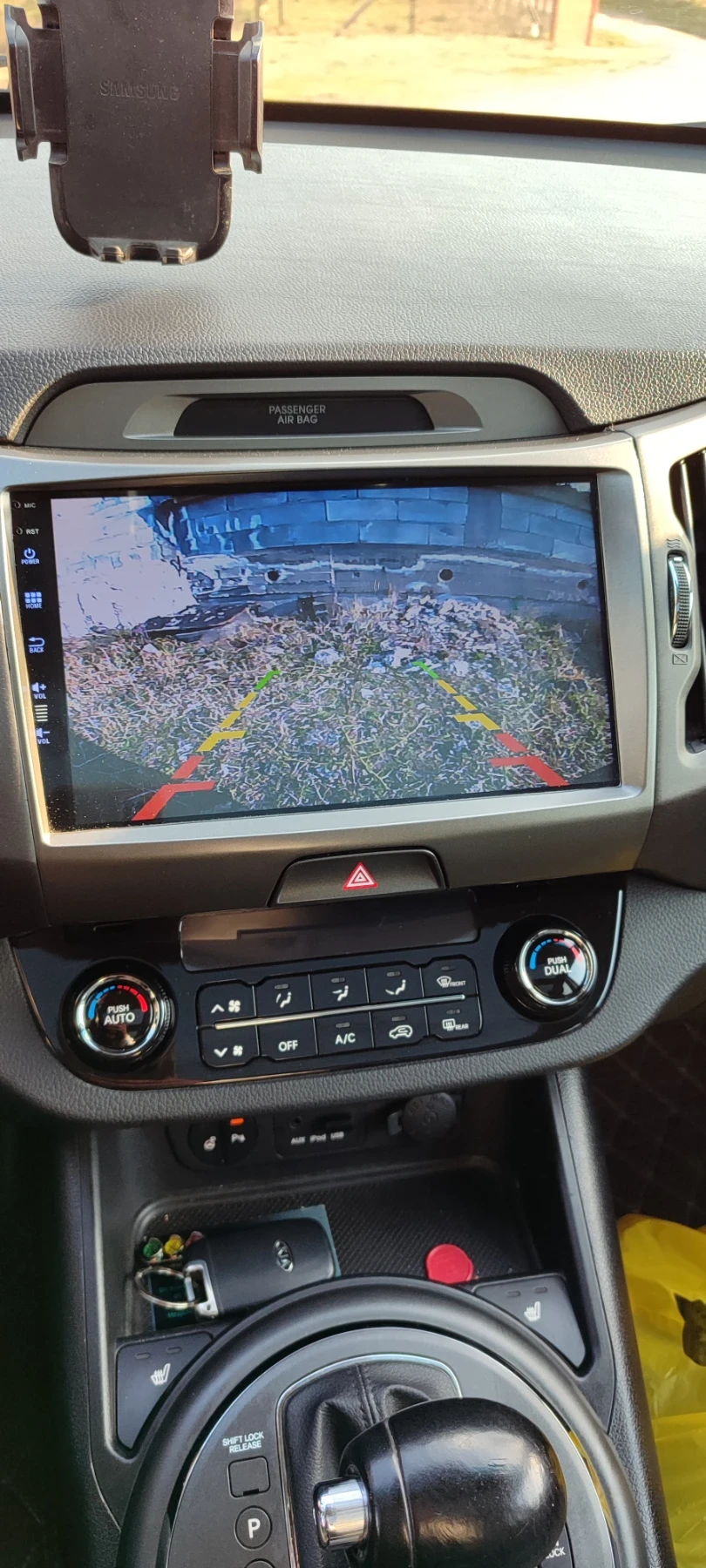 Kia Sportage, снимка 12 - Автомобили и джипове - 55975038