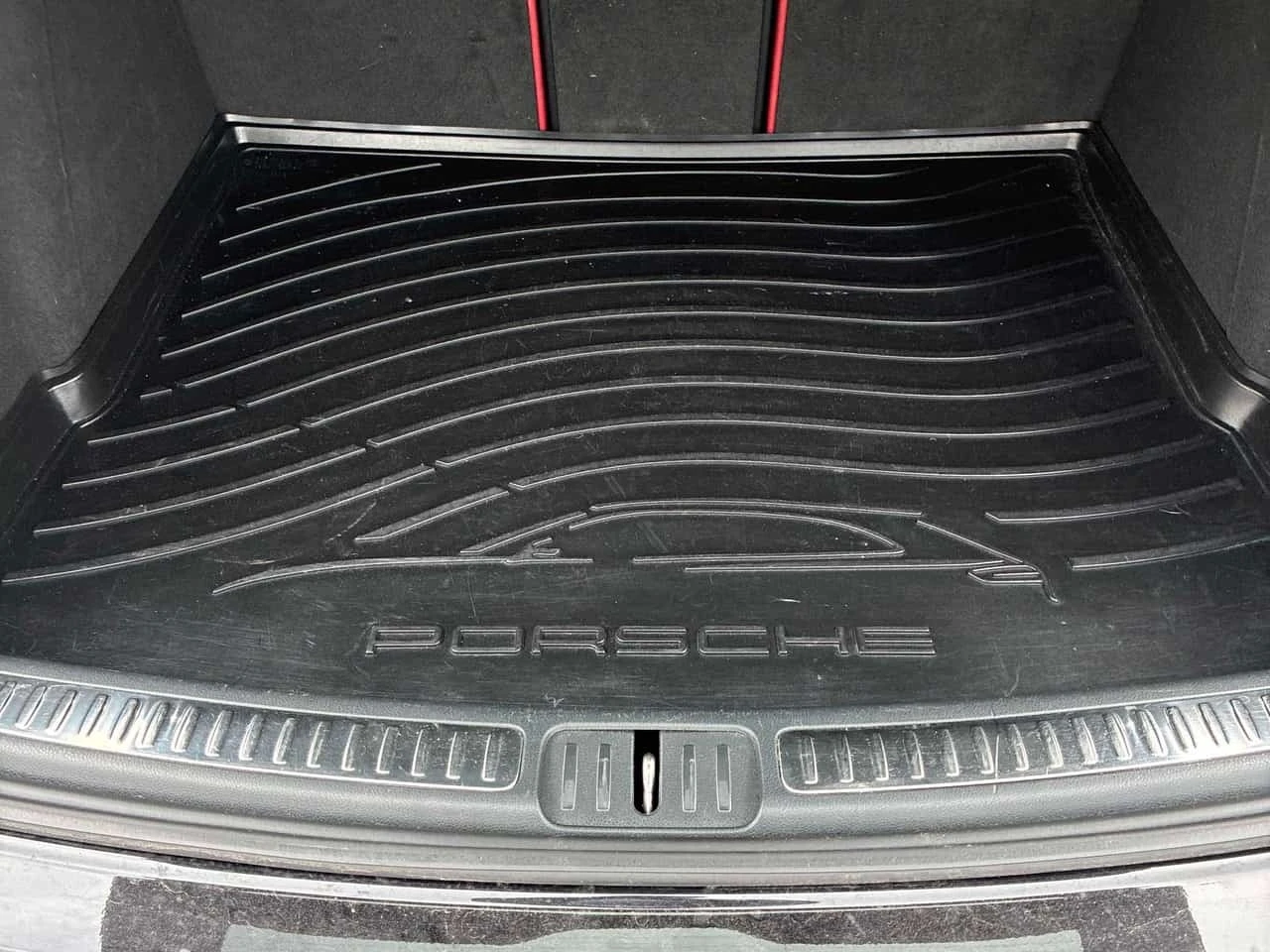 Porsche Macan * S * KEYLESS * KEYLESS * ПОДГРЕВ * , снимка 11 - Автомобили и джипове - 56331456