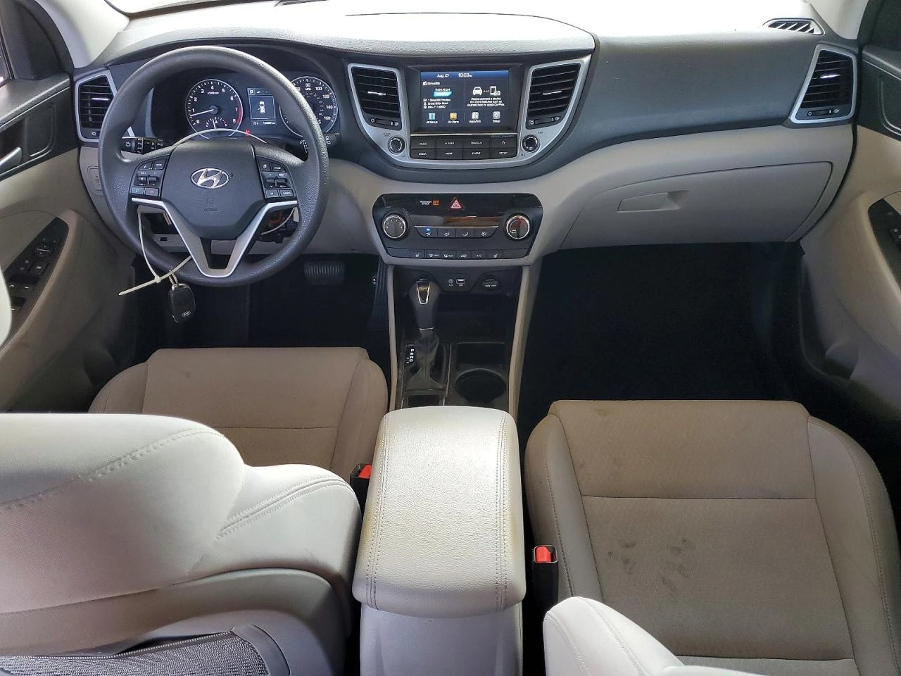 Hyundai Tucson 2.0l Sel, снимка 8 - Автомобили и джипове - 56511467