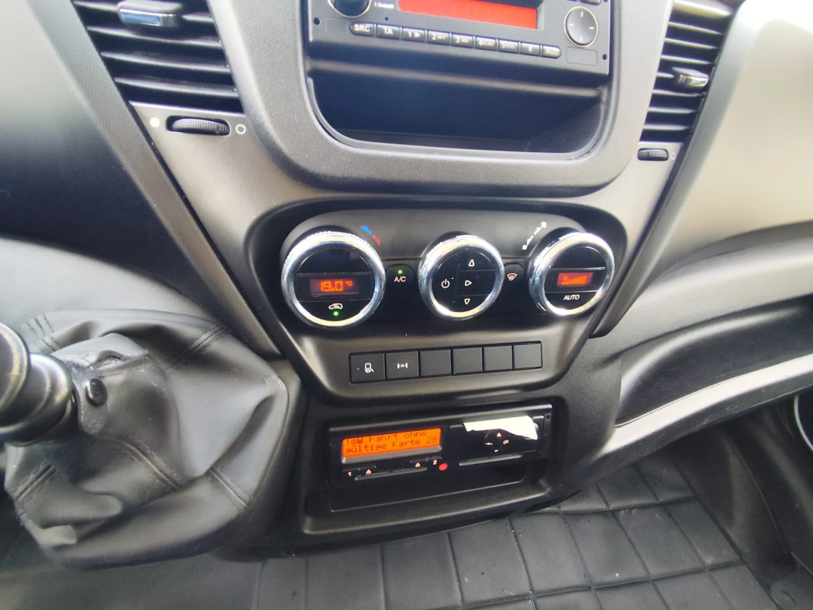 Iveco Daily 50c15, снимка 7 - Бусове и автобуси - 53870570