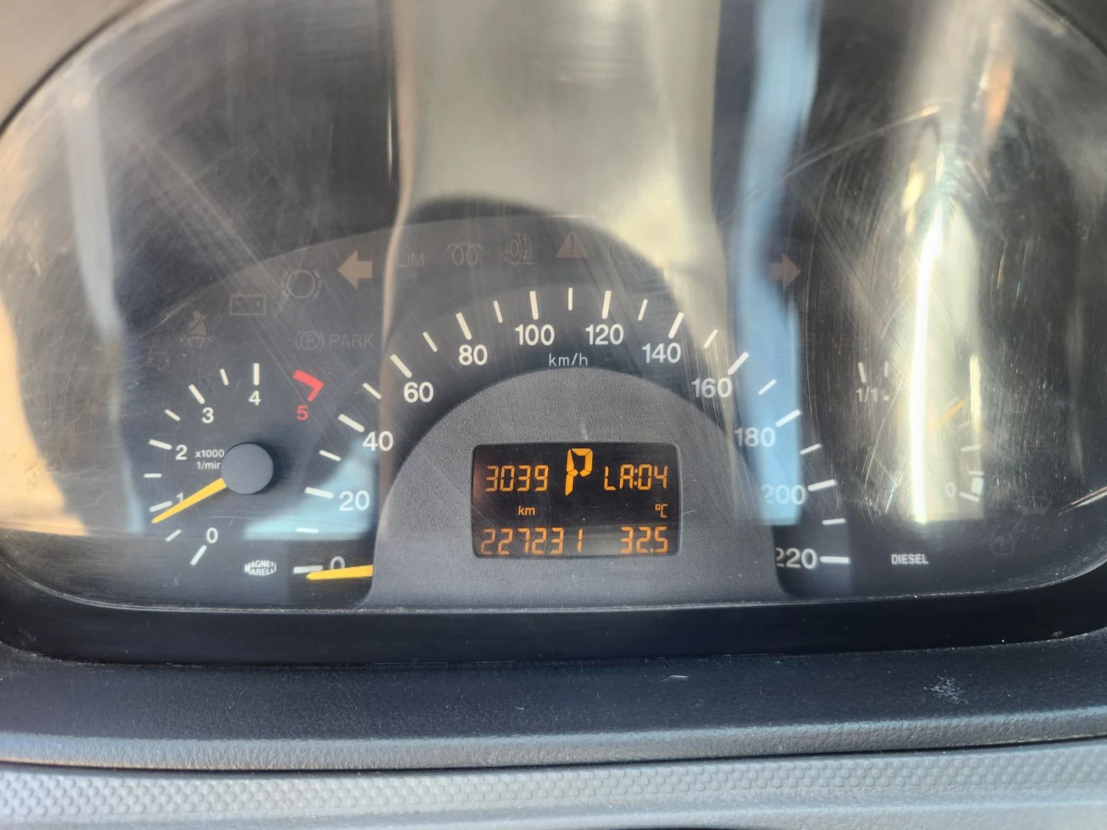 Mercedes-Benz Vito 111 CDI, снимка 11 - Бусове и автобуси - 55794325