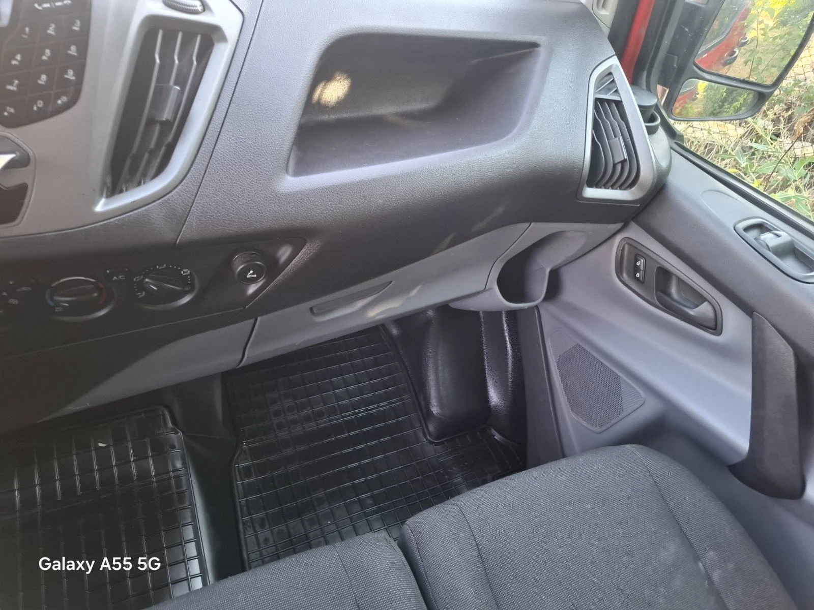 Ford Transit Custom 2.2, снимка 9 - Бусове и автобуси - 55771137