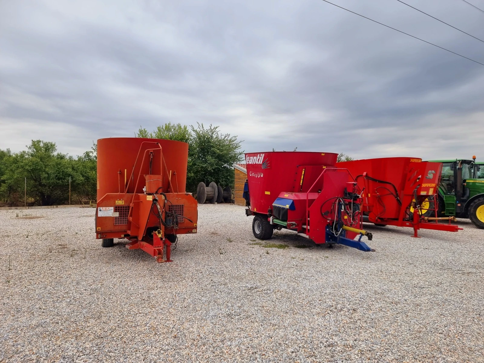     12,14. | Mobile.bg   11