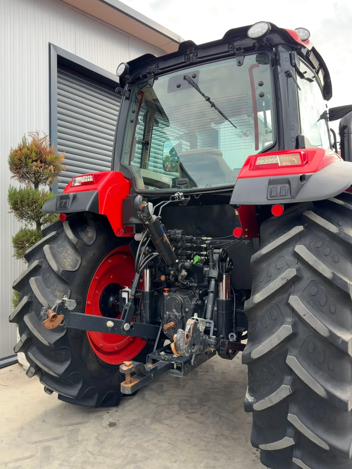 Трактор Kioti HX1400, снимка 4 - Селскостопанска техника - 55038229