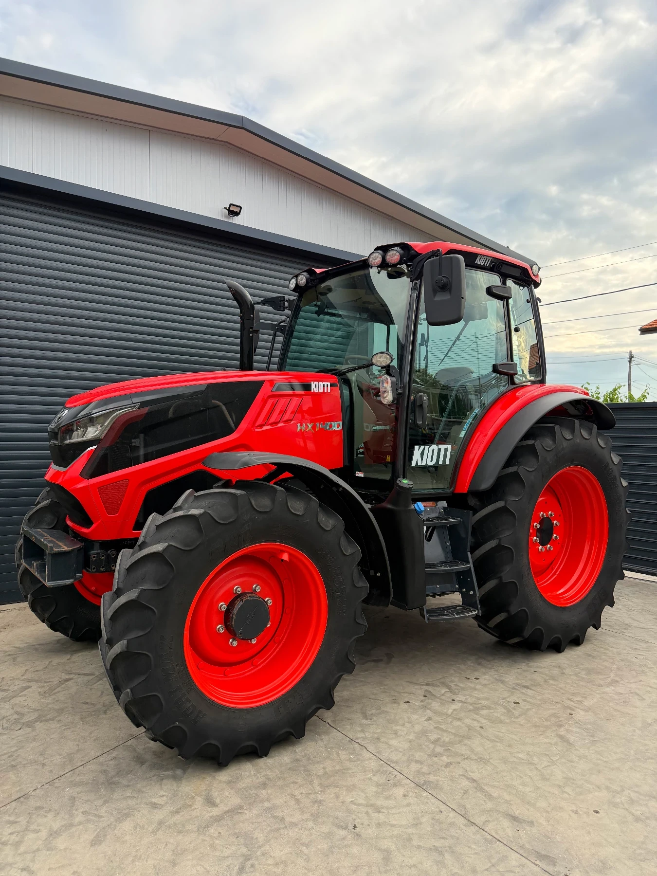 Трактор Kioti HX1400, снимка 11 - Селскостопанска техника - 55038229