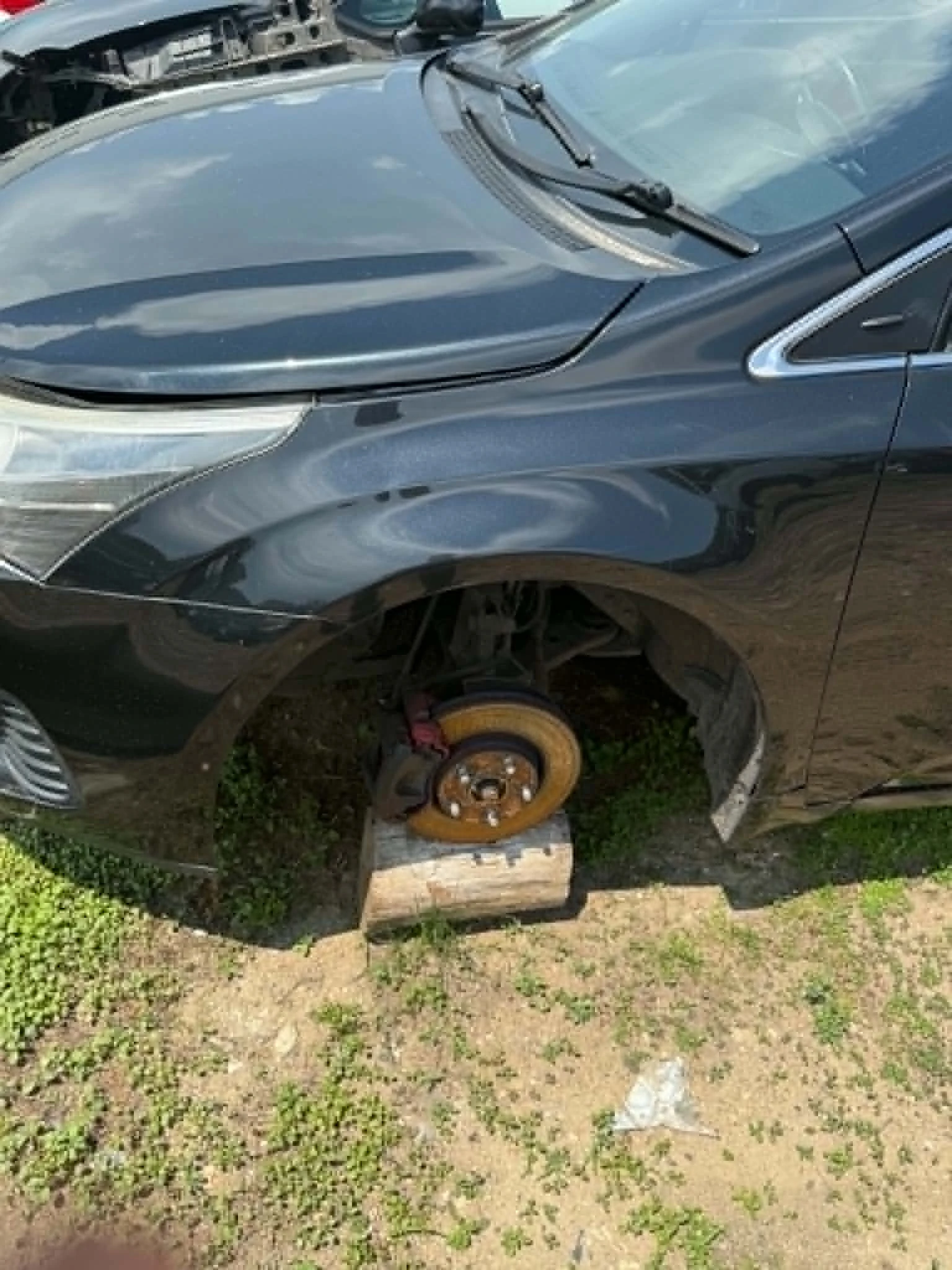 Предни калници за Toyota Avensis 2009-2014г, снимка 5 - Части - 54868118