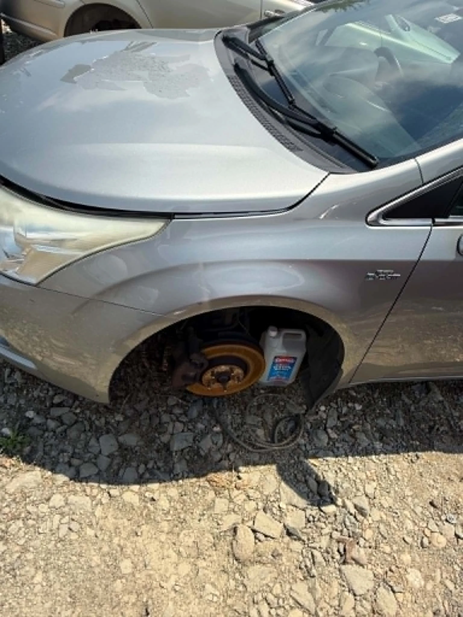 Предни калници за Toyota Avensis 2009-2014г, снимка 2 - Части - 54868118