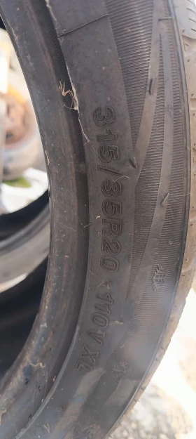 Гуми Зимни 275/40R20, снимка 6