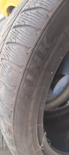 Гуми Зимни 275/40R20, снимка 4