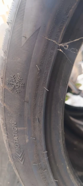 Гуми Зимни 275/40R20, снимка 5