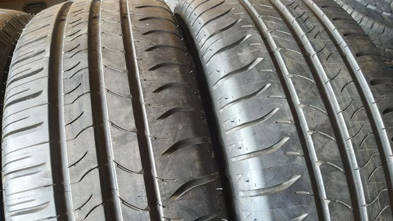 Гуми Летни 215/60R16, снимка 2 - Гуми и джанти - 29270711