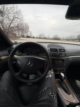 Mercedes-Benz E 270, снимка 15