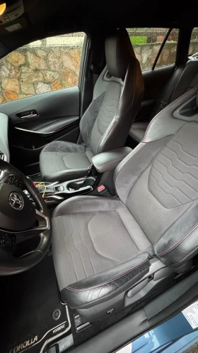 Toyota Corolla TS 2.0 Hybrid Luxury + , снимка 9