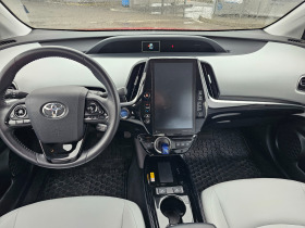 Toyota Prius Plug-in 1.8, снимка 13 - Автомобили и джипове - 45351927