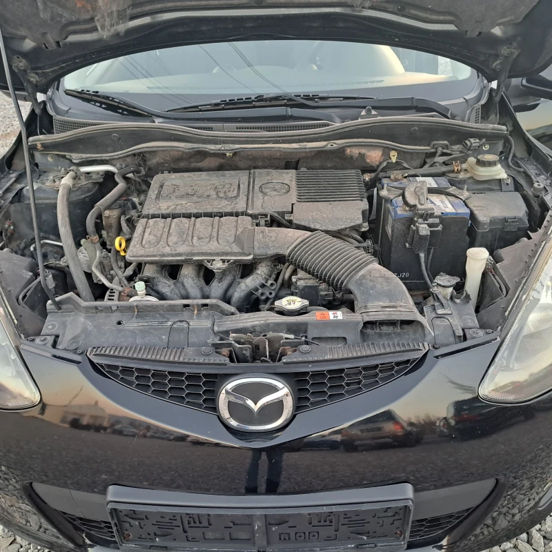 Mazda 2 1.3 klima, снимка 12 - Автомобили и джипове - 48235474