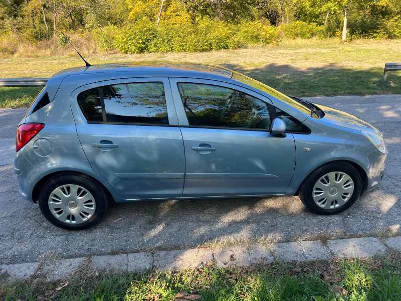 Opel Corsa 1.2i 16v/80p.s-Avtomatik, снимка 8 - Автомобили и джипове - 47721296