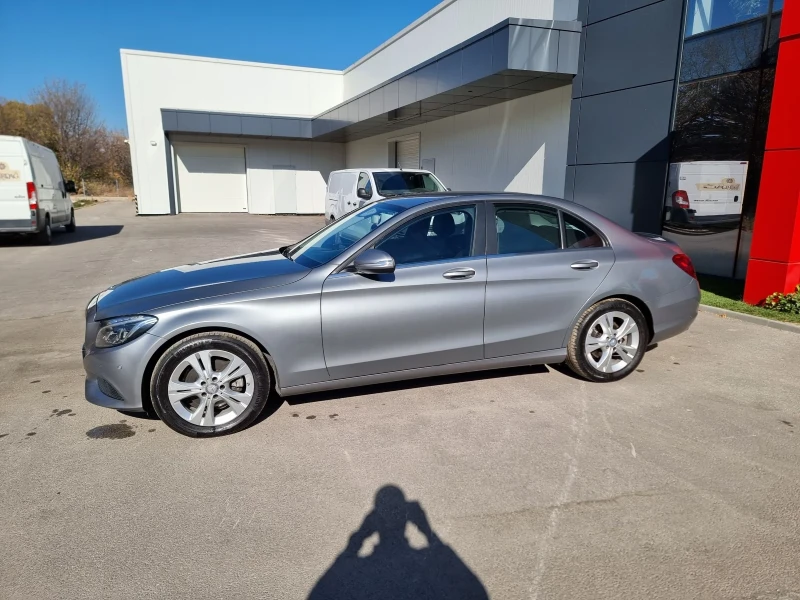 Mercedes-Benz C 220, снимка 4 - Автомобили и джипове - 47872418