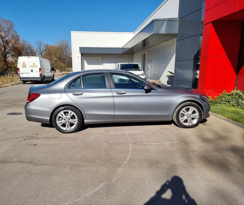 Mercedes-Benz C 220, снимка 5 - Автомобили и джипове - 47872418