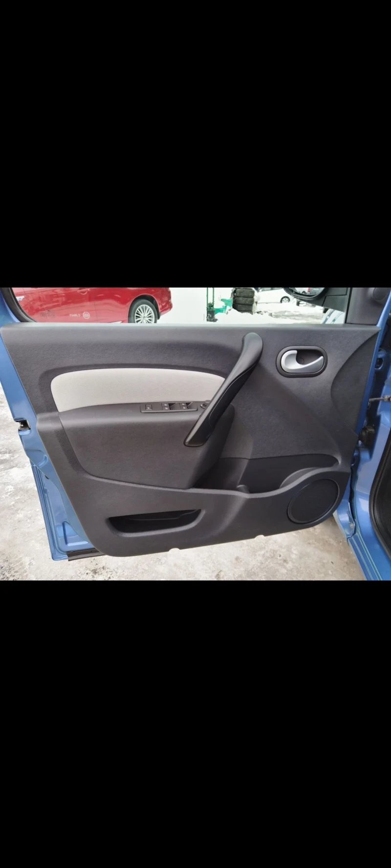 Renault Kangoo 1.5D.7места  Ful ekstri дълга база, снимка 16 - Автомобили и джипове - 48717247