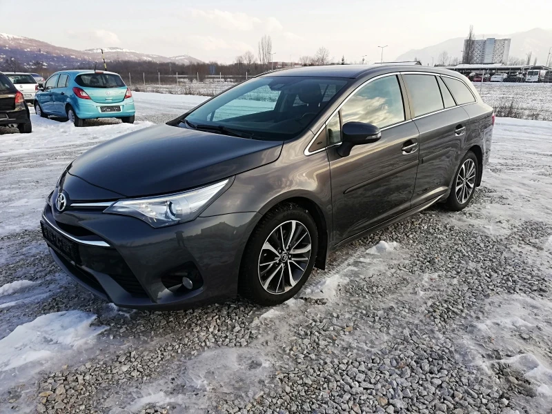 Toyota Avensis 2.0d4d kli navi , снимка 1 - Автомобили и джипове - 49205923